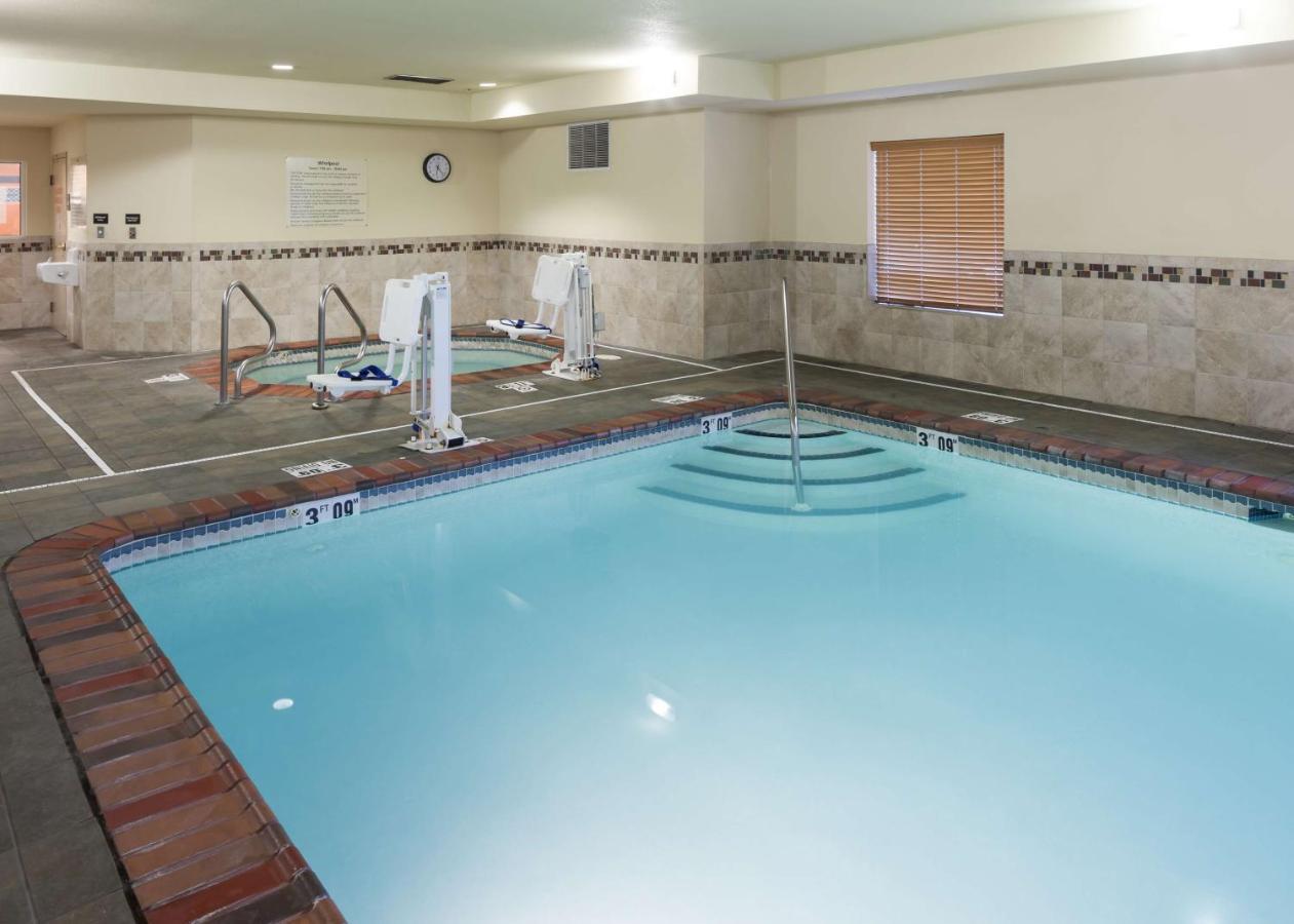 Hampton Inn & Suites דבנפורט מראה חיצוני תמונה